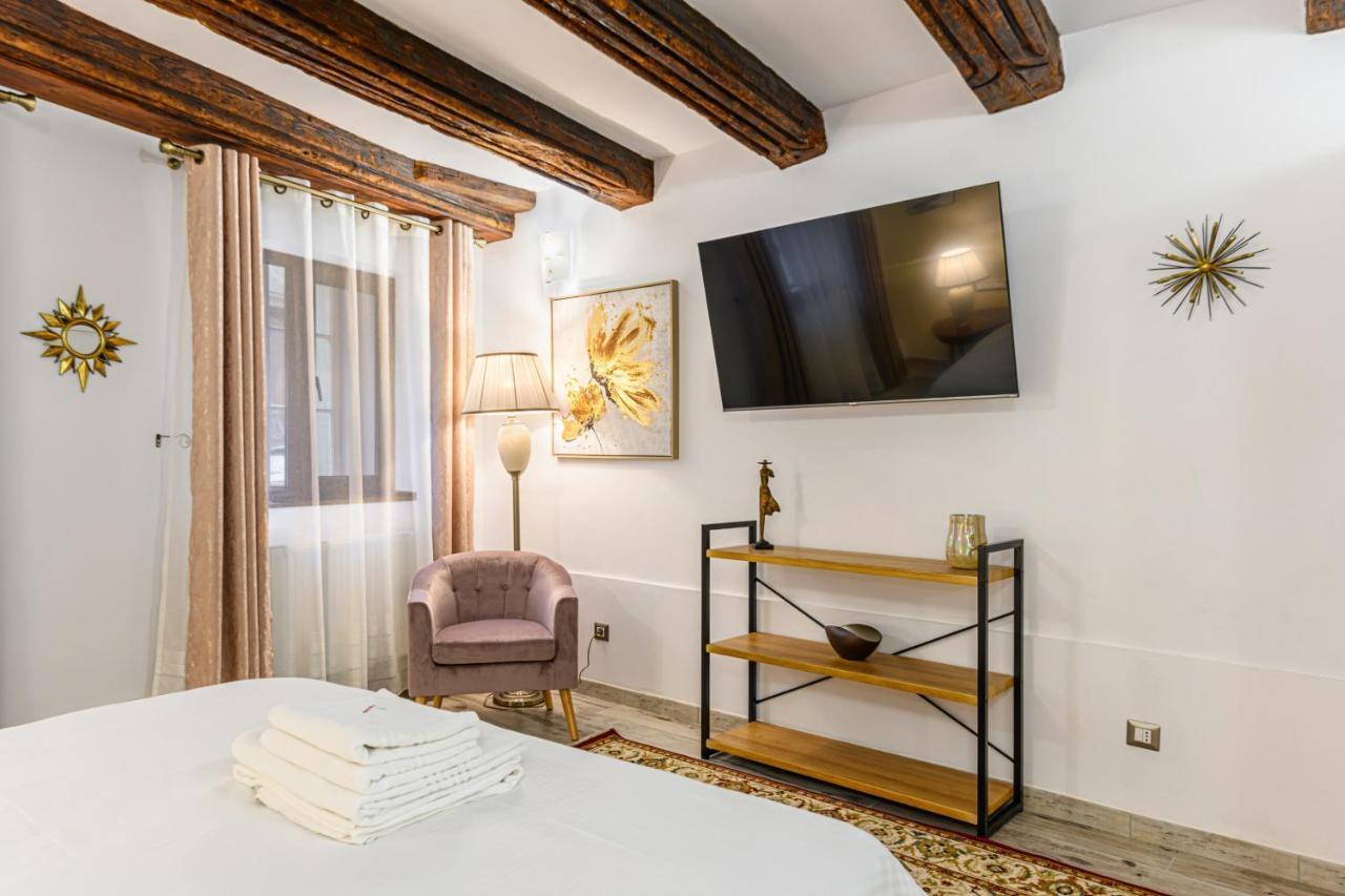 Dimora Np - Brasov Apartment Luaran gambar